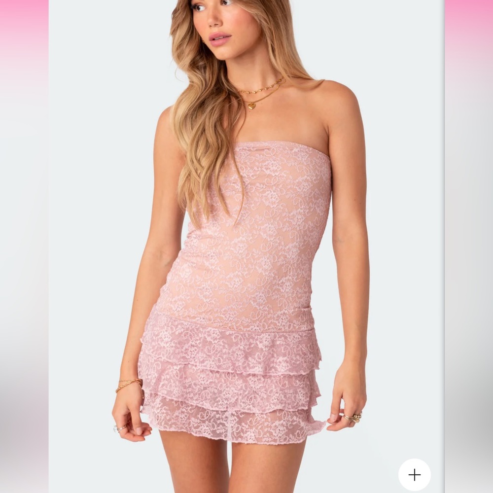 NWT EDIKTED Scarlet Layered Lace Mini Dress size Large